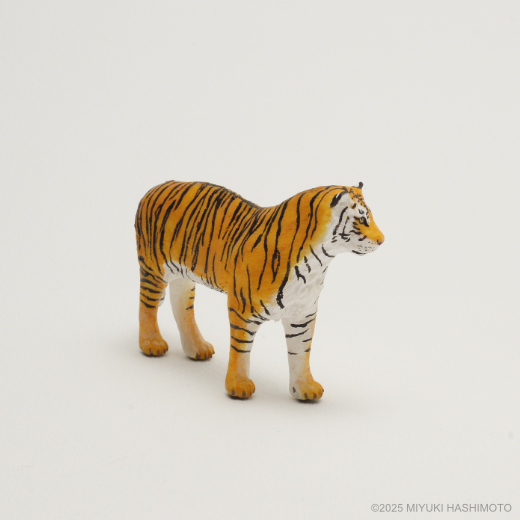 amur tiger miniature